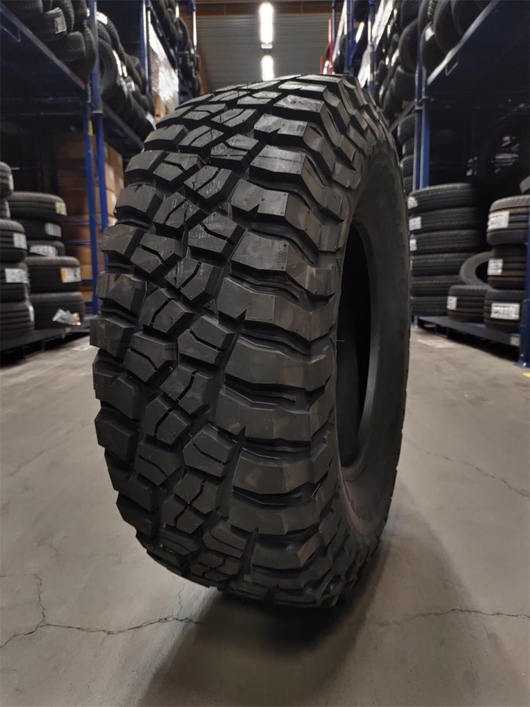 30x10.00R15 Q BFGOODRICH MUD TERRAIN T/A KM3